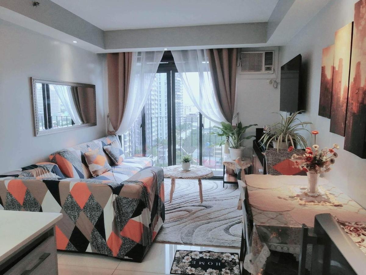 2 Bedroom Portovita Tower 12-A マニラ市 エクステリア 写真